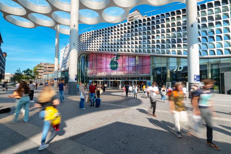 NEO in the Netherlands: the biggest transparent LED screen of Western Europe