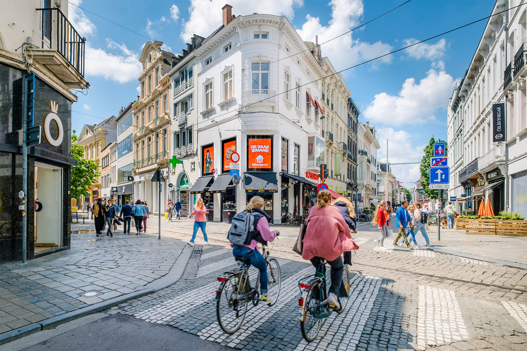 Brussels Old Town - Belgium - People Walking Along the Mediamarkt  Electronics Concern in the Rue Neuve, the Main Shopping Street Editorial  Stock Photo - Image of logo, area: 243000343