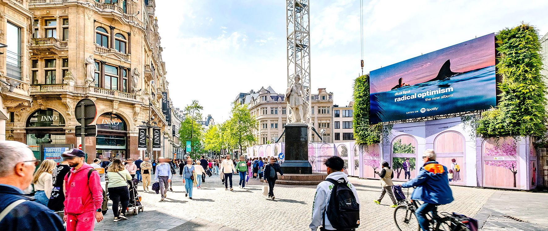 dualipa_antwerp_the-green-meir_ii